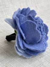 Load image into Gallery viewer, Vehicle Vent Clip/ Essential Oil Diffuser