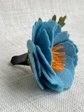 Load image into Gallery viewer, Vehicle Vent Clip/ Essential Oil Diffuser