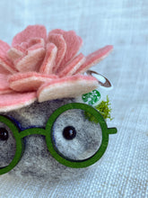 Load image into Gallery viewer, Stone Softie Vehicle Vent Clip/ Essential Oil Diffuser