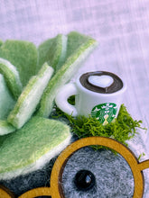 Load image into Gallery viewer, Stone Softie Vehicle Vent Clip/ Essential Oil Diffuser