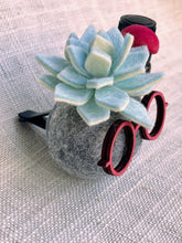 Load image into Gallery viewer, Stone Softie Vehicle Vent Clip/ Essential Oil Diffuser