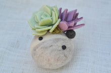 Load image into Gallery viewer, Stone Softie Vehicle Vent Clip/ Essential Oil Diffuser - Mint and Purple Succulents