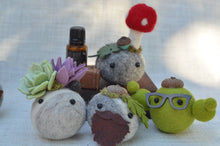 Load image into Gallery viewer, Stone Softie Vehicle Vent Clip/ Essential Oil Diffuser - Red Toadstool