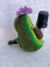Load image into Gallery viewer, Avocado Vehicle Vent Clip/ Essential Oil Diffuser
