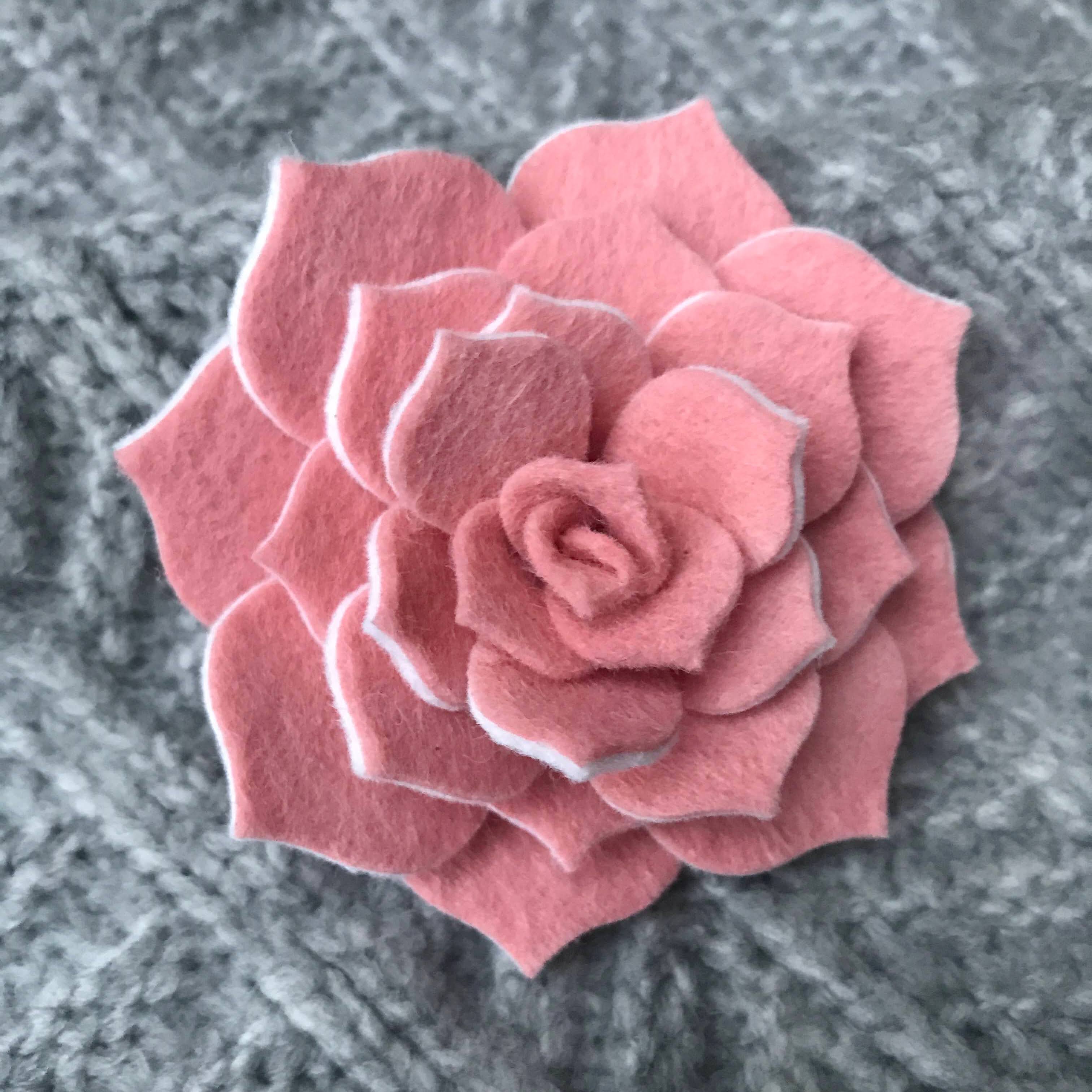 Felt Succulent Brooch - Blush Pink/ White